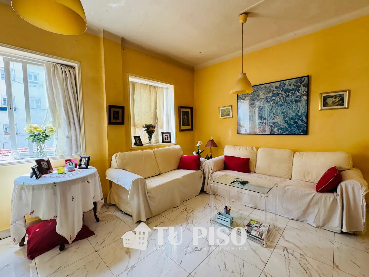Sala de estar de Piso en venta en  Madrid Capital con Amueblado y Balcón