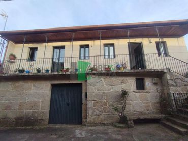Casa con balcone in vendita a Punxín