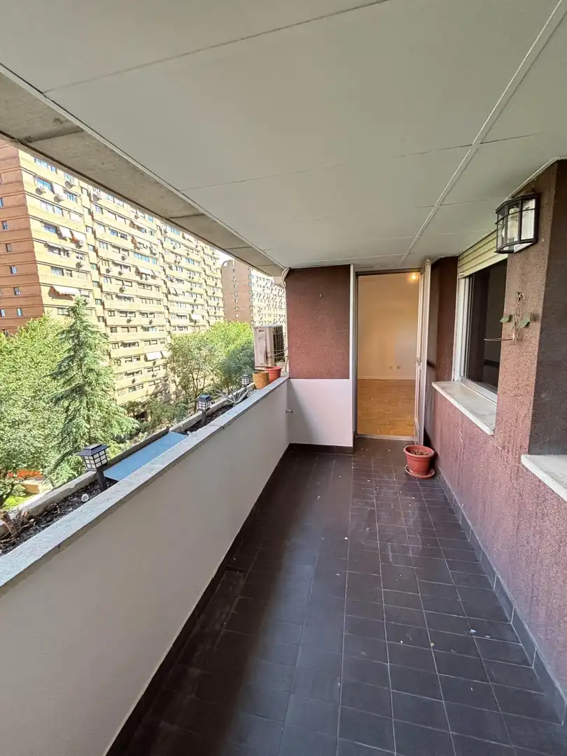 Balcony of Flat for rent in Madrid  with Air Conditioner, Heating and Private garden