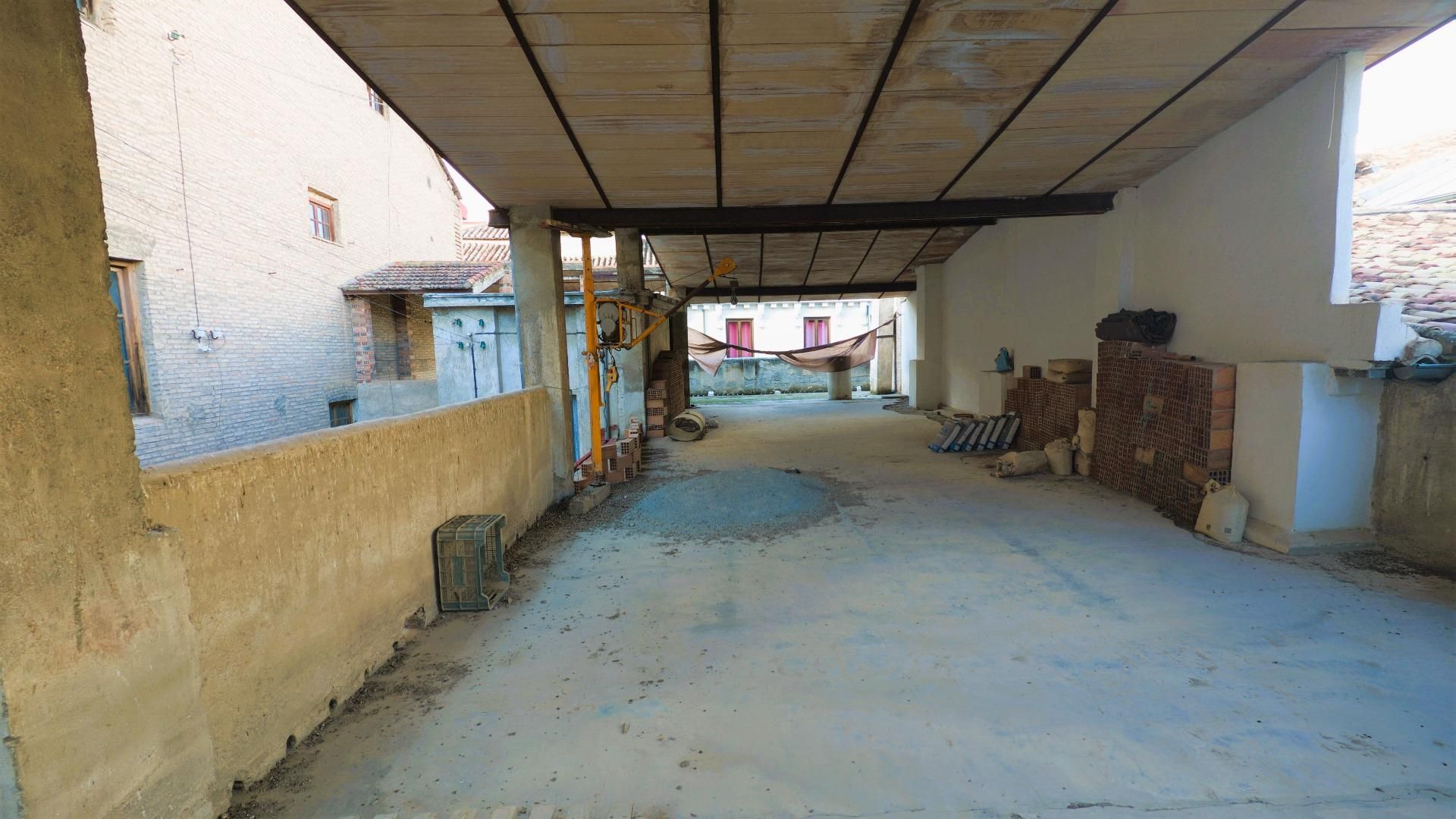 Gebaude zur Miete in  Granada Capital