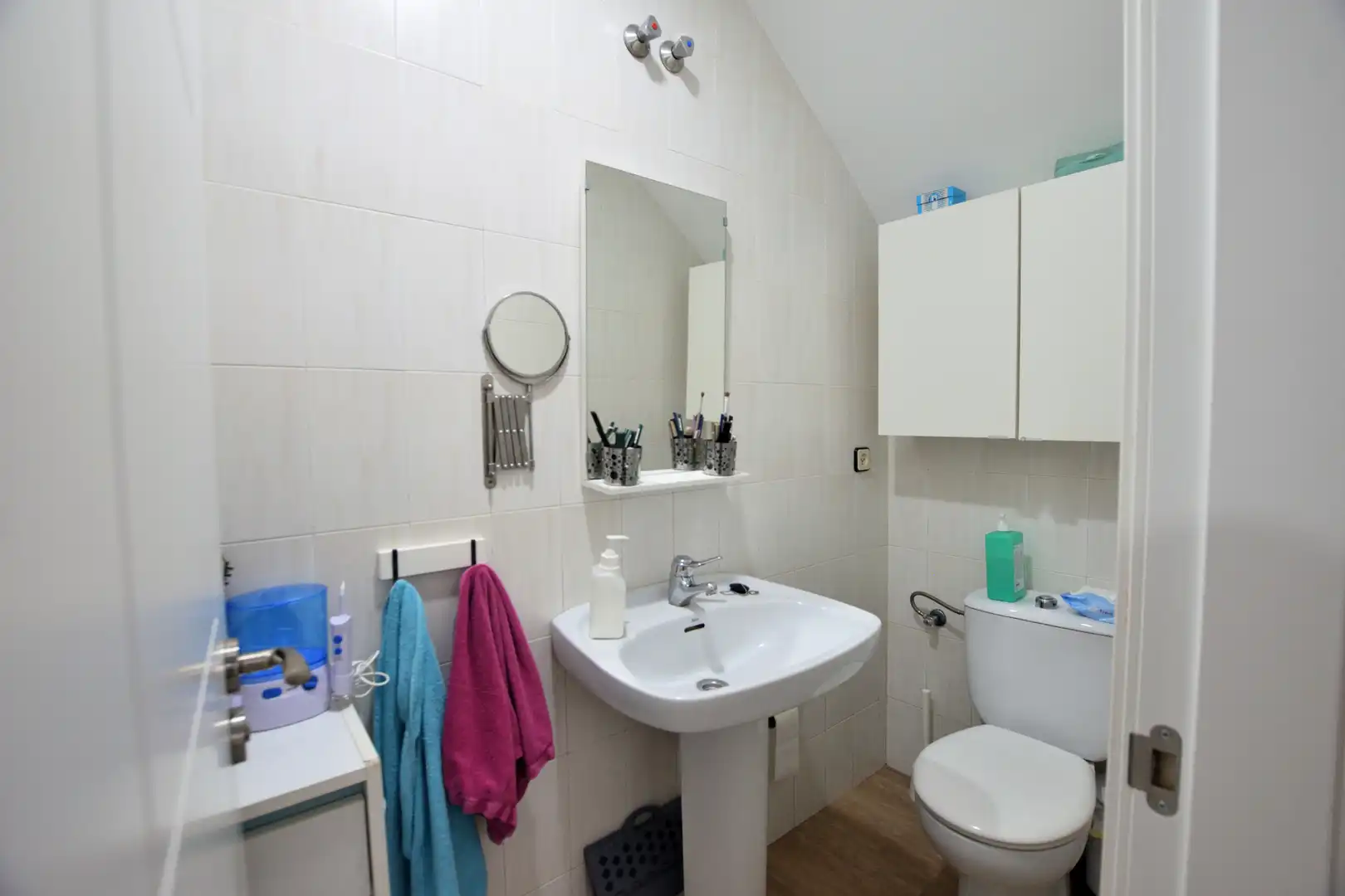 Badezimmer von Maisonette zum Verkauf in Ronda mit Abstellraum und Möbliert