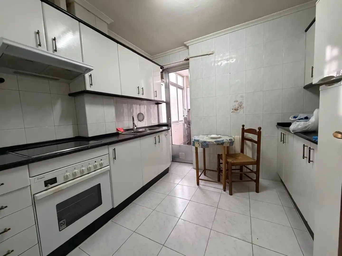 Cocina de Piso de alquiler en Valladolid con Calefacción, Terraza y Amueblado