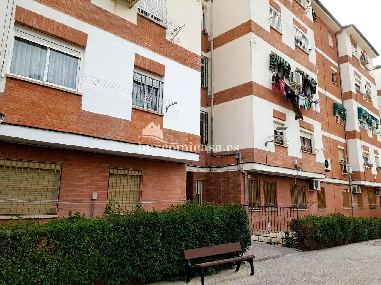 Vista exterior de Piso en venta en Jaén