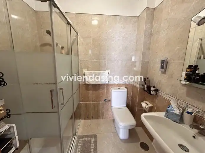 Baño de Piso en venta en Los Realejos con Amueblado