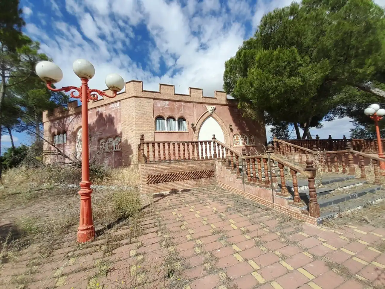 Vista exterior de Local en venta en Calzada de Calatrava