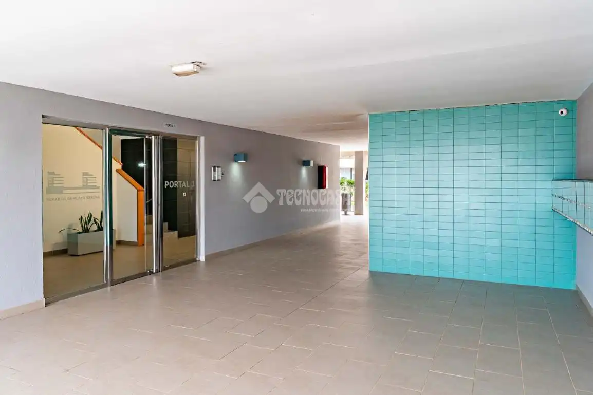 Piso en venta en Roquetas de Mar con Aire acondicionado, Terraza y Amueblado