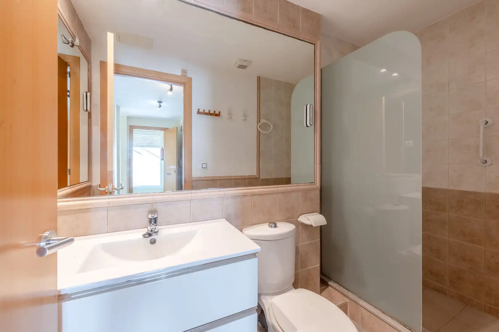 Bathroom of Flat for sale in Calafell  with Air Conditioner, Heating and Terrace