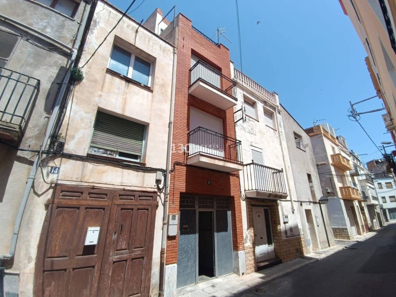Exterior view of Building for sale in La Sénia