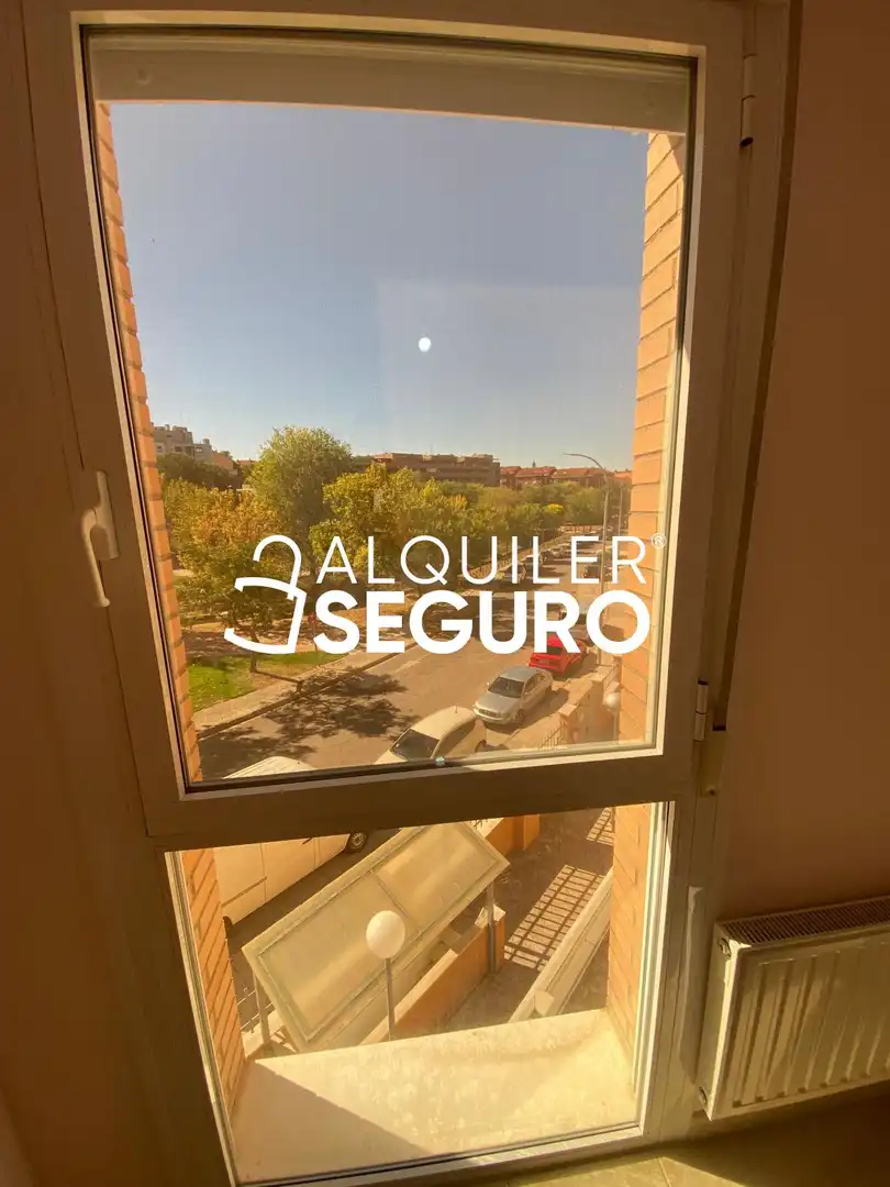 Vista exterior de Piso de alquiler en Los Valles - Sanz Vázquez - El Fuerte