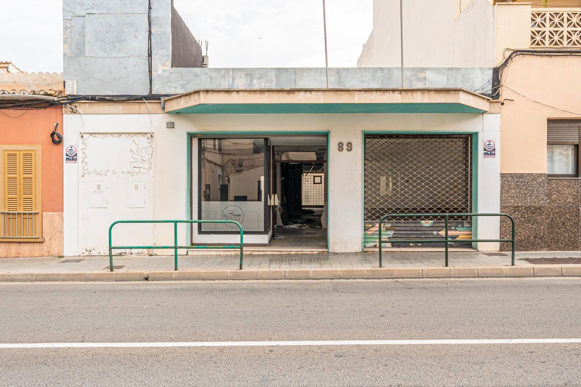 Vista exterior de Local en venda en  Palma de Mallorca amb Terrassa