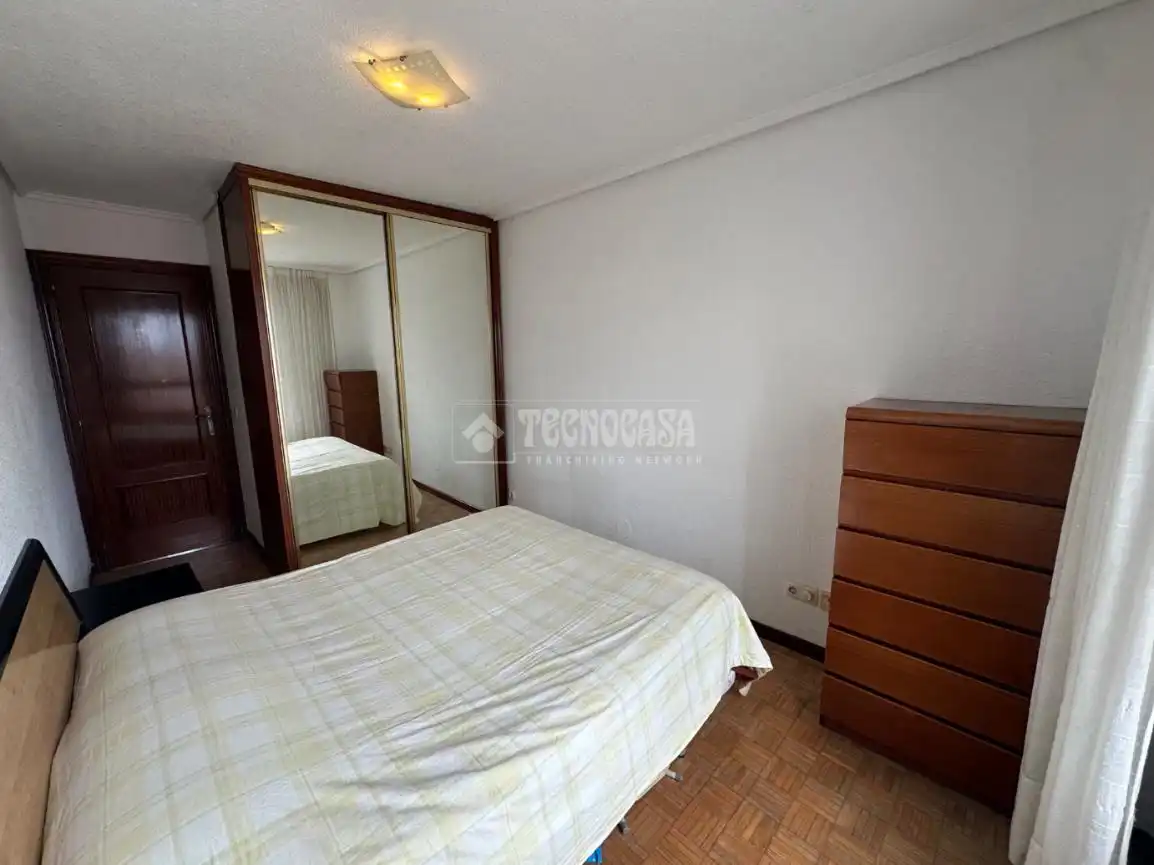 Habitación de Piso en venta en Santander con Calefacción