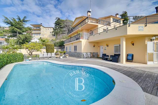 Casa-chalet en Venta en Urbanitzacions