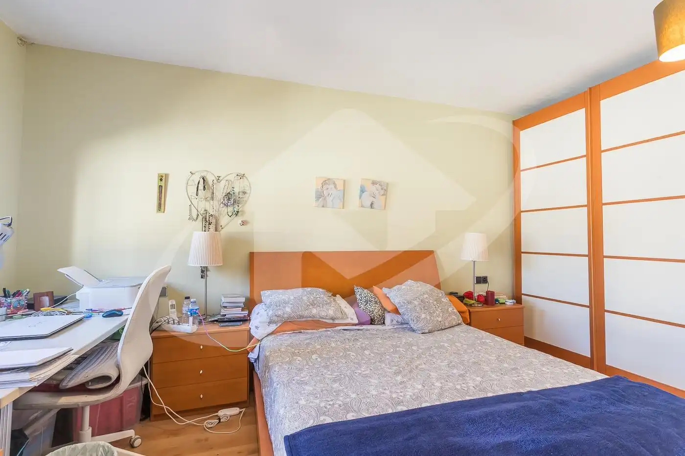 Schlafzimmer von Haus oder Chalet zum Verkauf in Sabadell mit Klimaanlage, Privatgarten und Terrasse