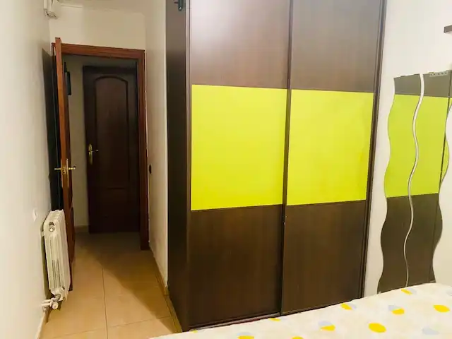 Habitación de Piso en venta en Barcelona con Calefacción y Horno