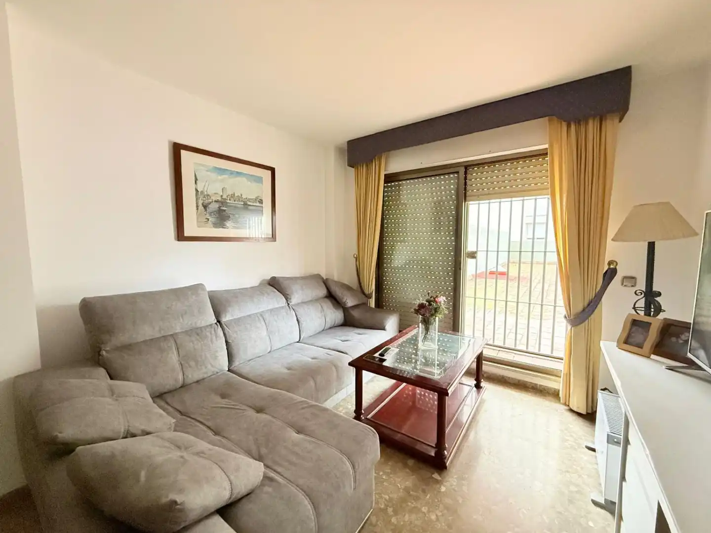 Living room of Flat for sale in Jerez de la Frontera  with Terrace and Storage room