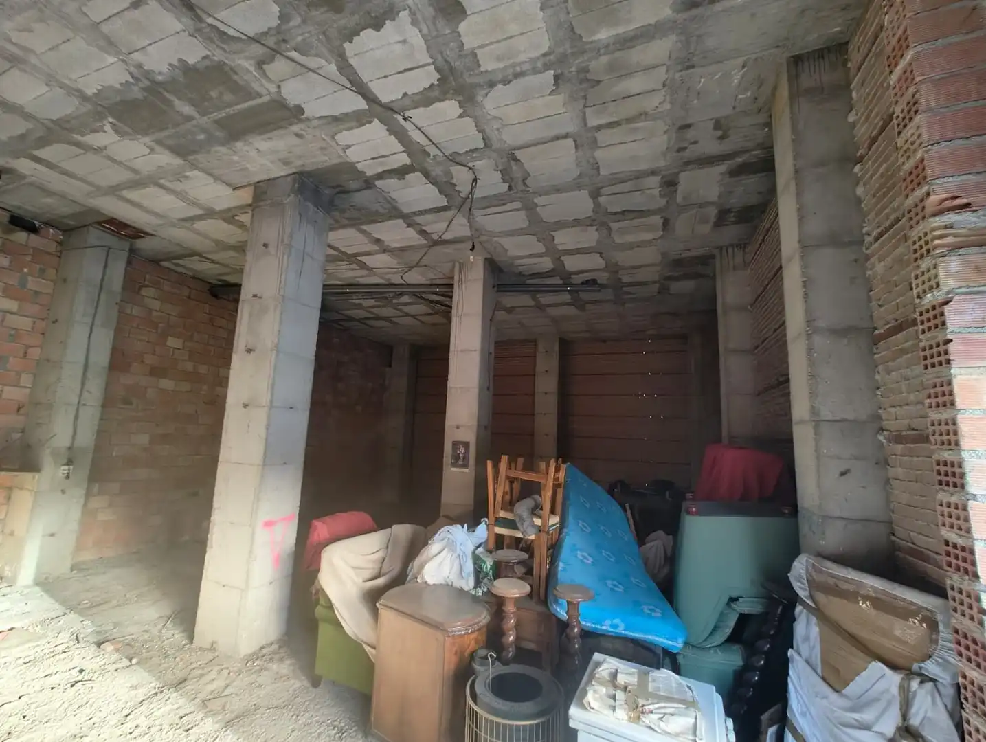 Local en venta en Granada