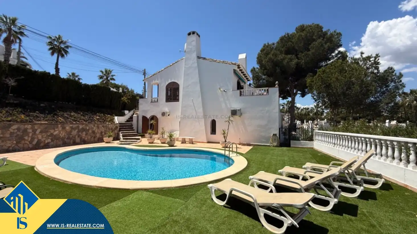 Villa mit Garten zum Verkauf in Orihuela Costa