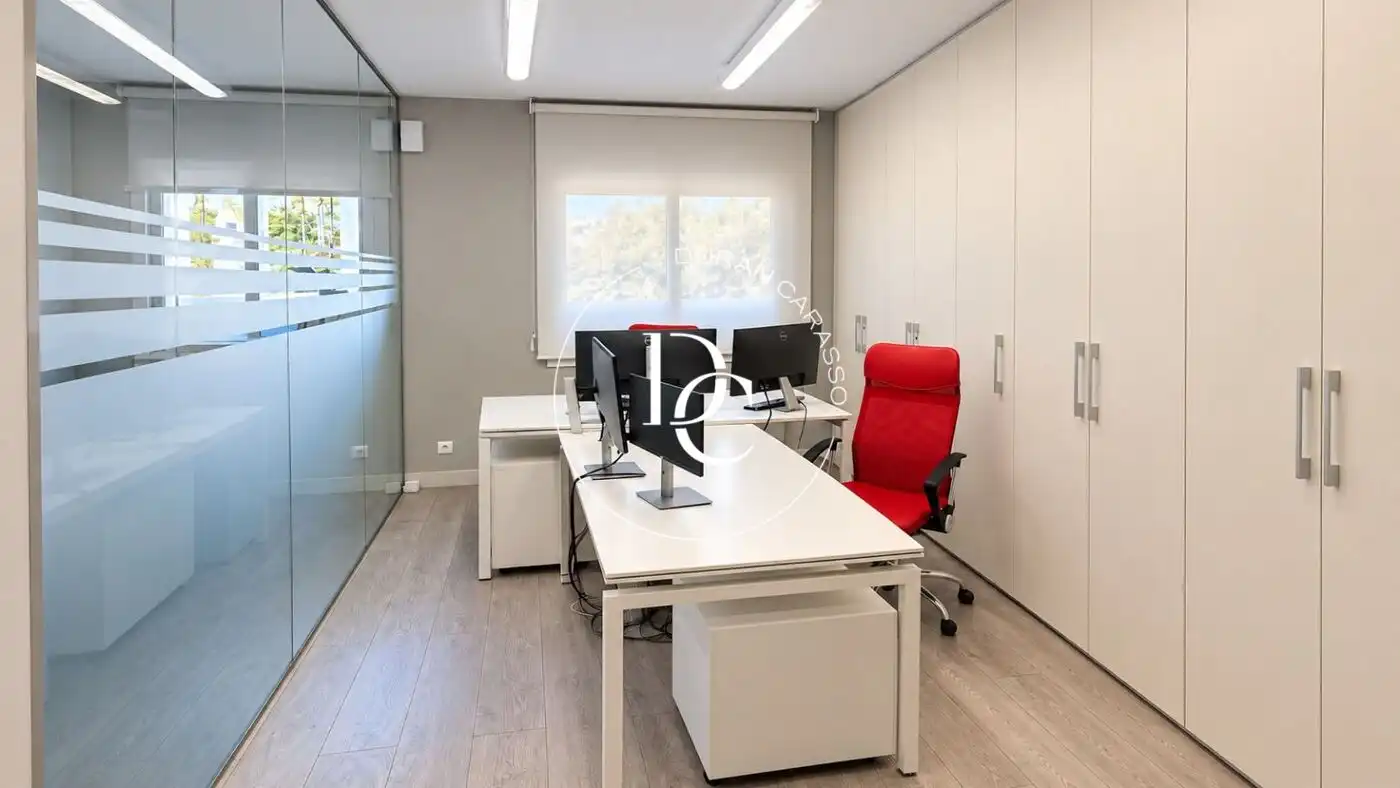 Oficina de alquiler en Centre