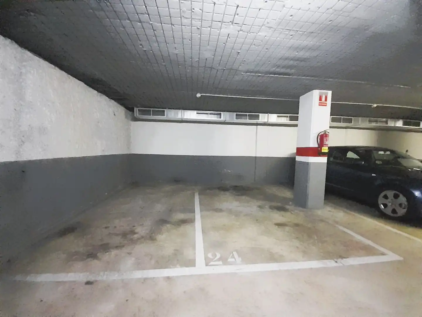 Einzelparkplatz zum Verkauf in Carrer de Felip II, imagen 2