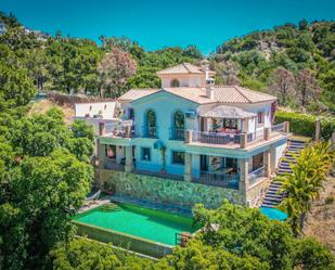 Exterior view of House or chalet for sale in Estepona  with Air Conditioner, Private garden and Terrace