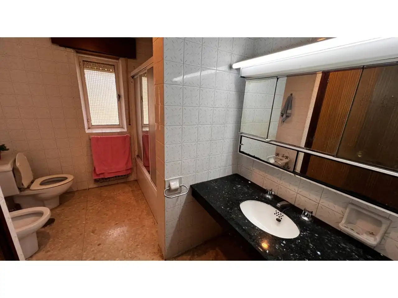 Bany de Casa o xalet en venda en Merindad de Montija amb Calefacció, Jardí privat i Parquet