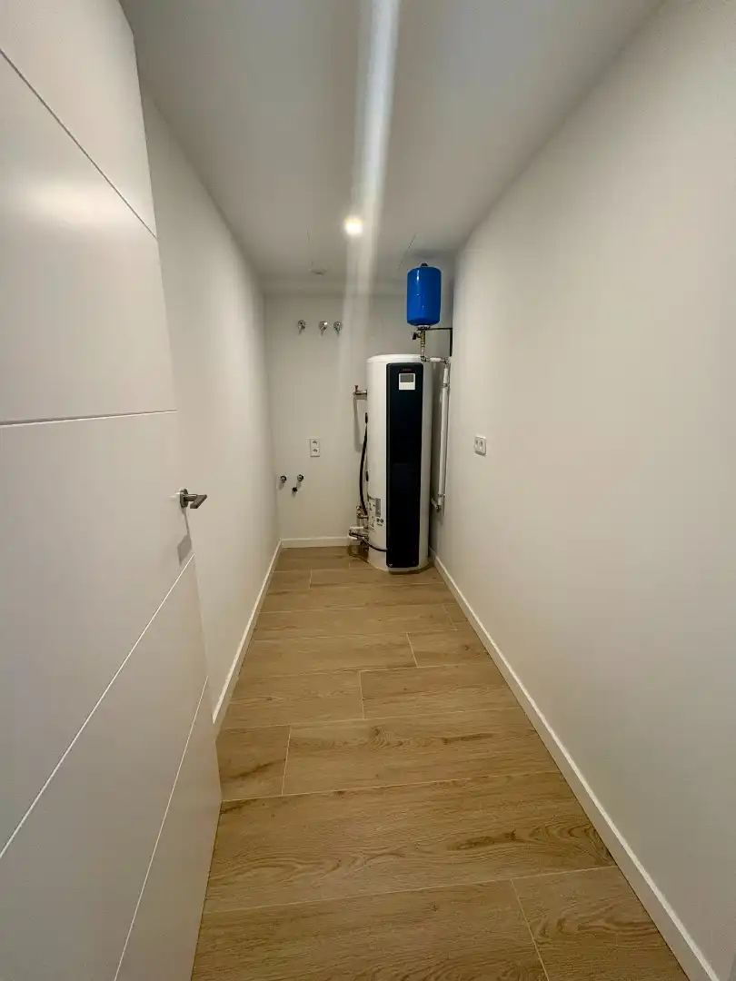 Wohnung zur Miete in Vic mit Klimaanlage, Heizung und Balkon