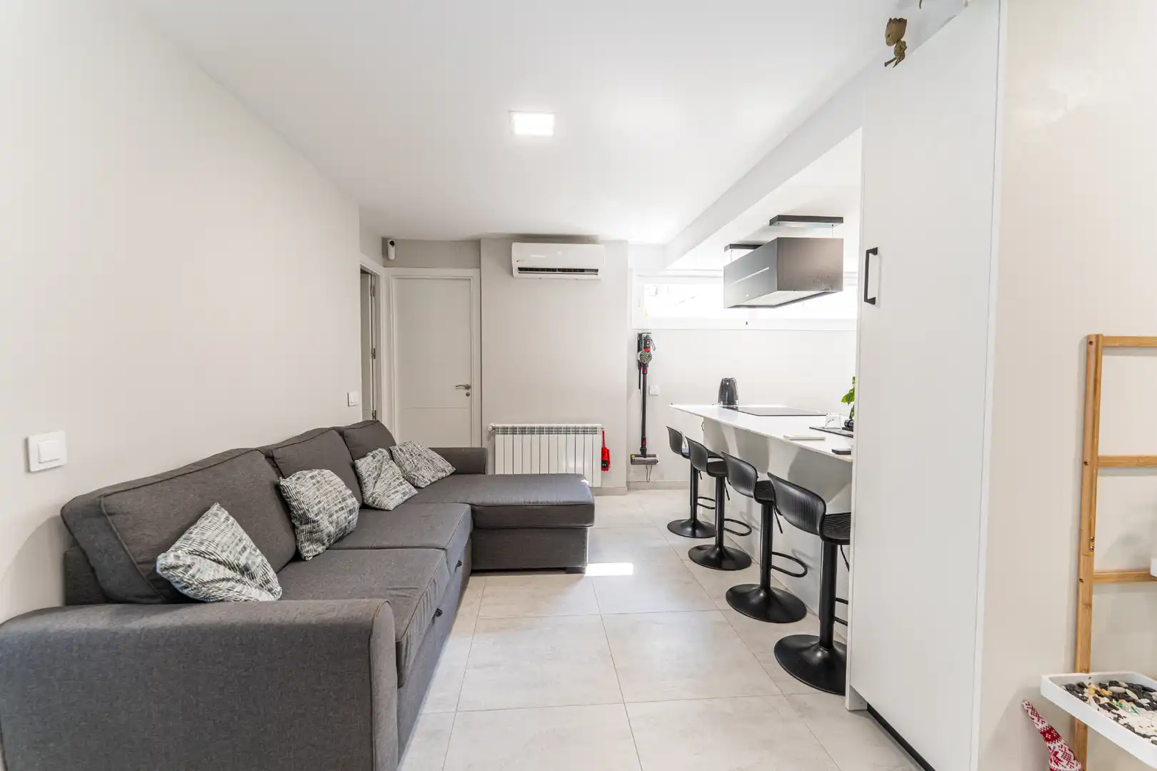 Flat for sale in Móstoles  with Air Conditioner, Heating and Oven