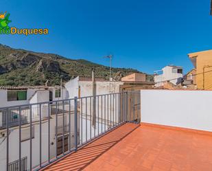 Vista exterior de Casa adosada en venda en Quéntar amb Calefacció, Terrassa i Traster