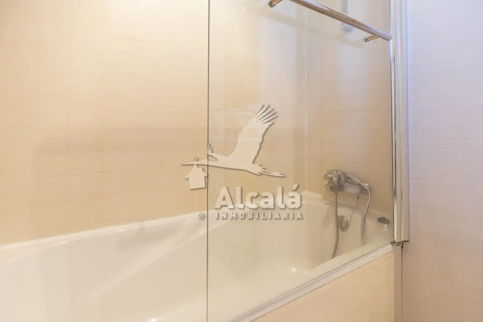 Baño de Casa o chalet en venta en Los Santos de la Humosa con Calefacción y Trastero