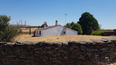 Finca rústica con casa de piedra en La CodoseraBacoco