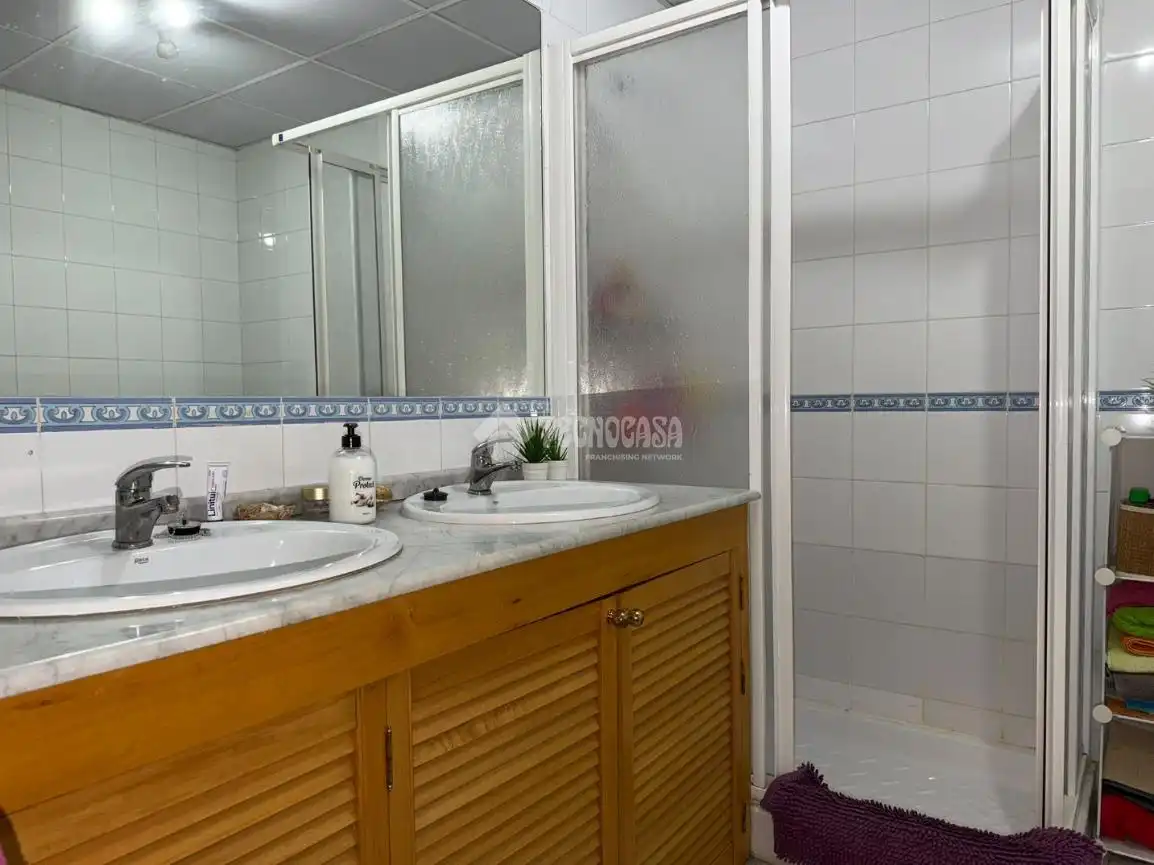 Baño de Casa adosada en venta en Sevilla
