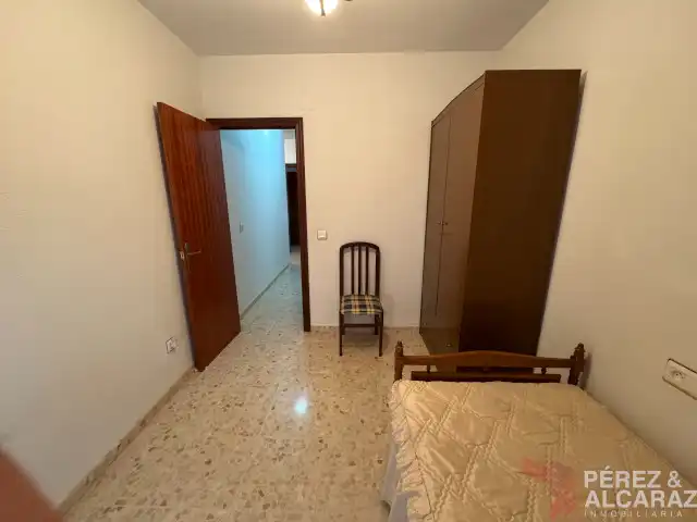 Schlafzimmer von Wohnung zum Verkauf in Palma del Río mit Balkon