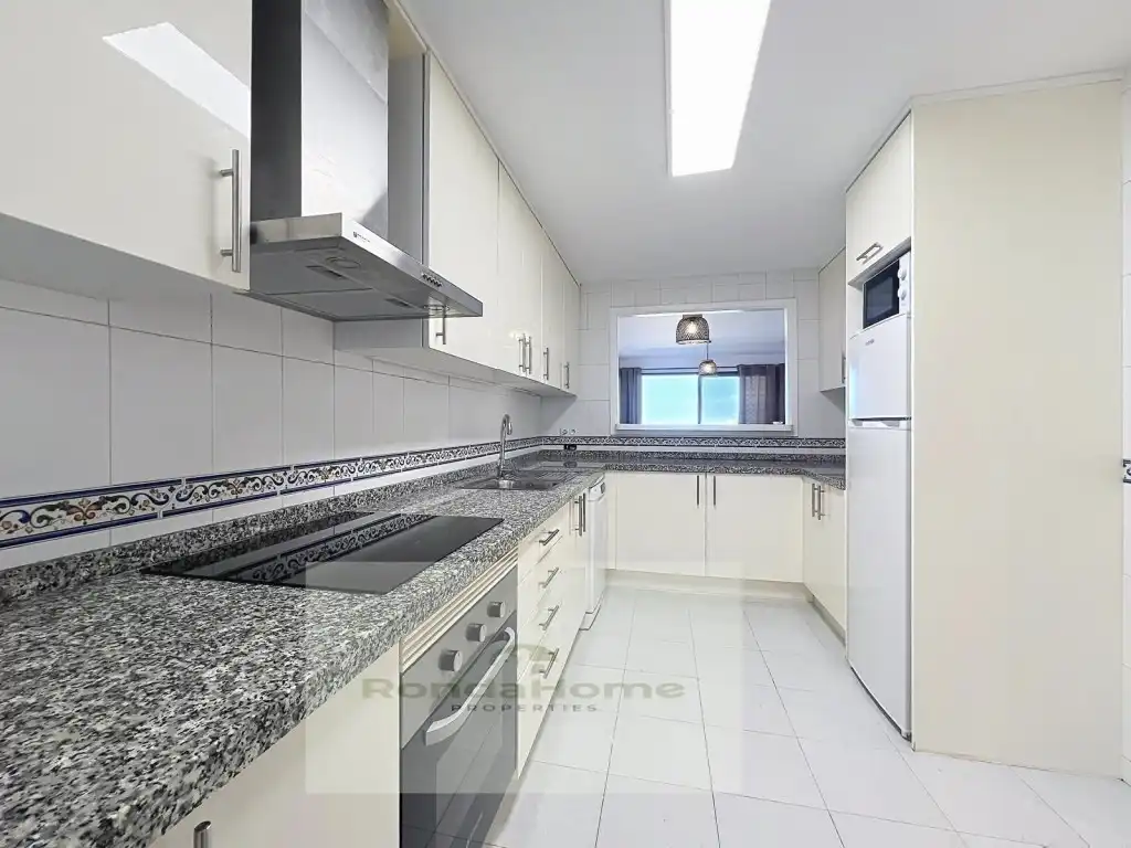 Küche von Wohnung zur Miete in Manilva mit Terrasse