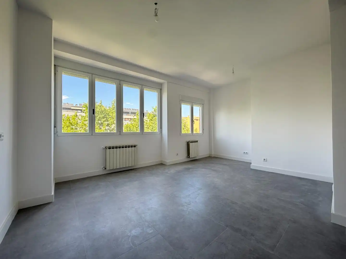Wohnzimmer von Wohnung zur Miete in Madrid mit Klimaanlage, Heizung und Parkett