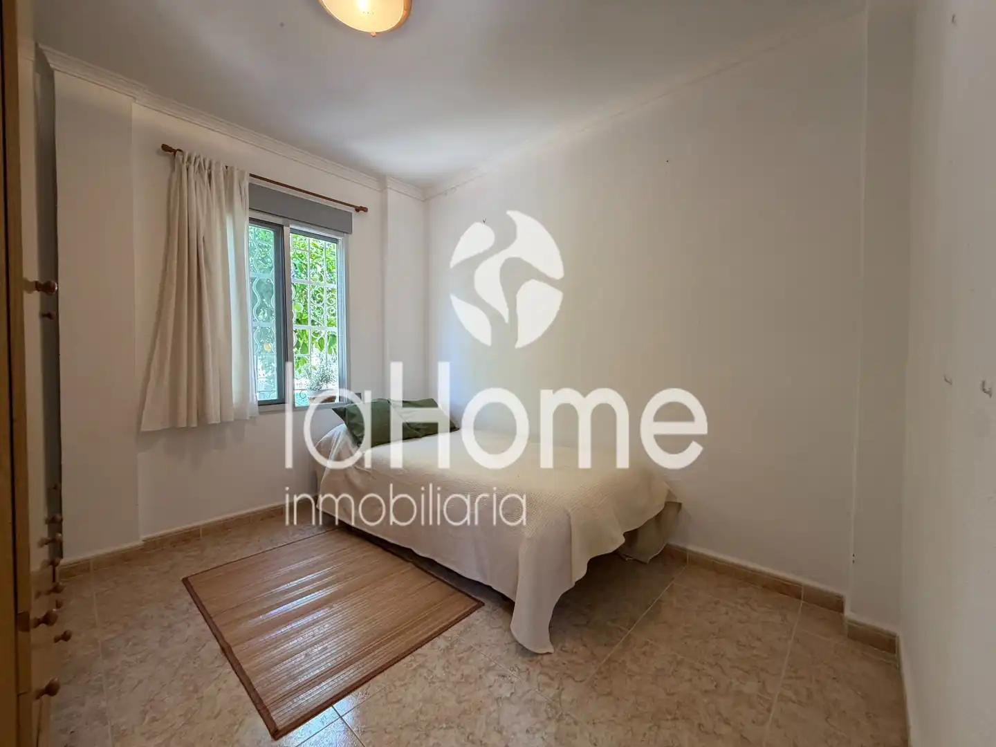 Habitación de Casa o chalet en venta en Paterna con Aire acondicionado, Jardín privado y Terraza