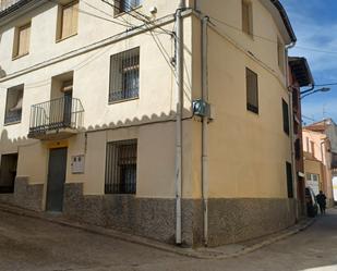 Exterior view of House or chalet for sale in Sarrión