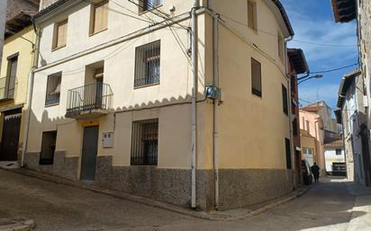 Exterior view of House or chalet for sale in Sarrión