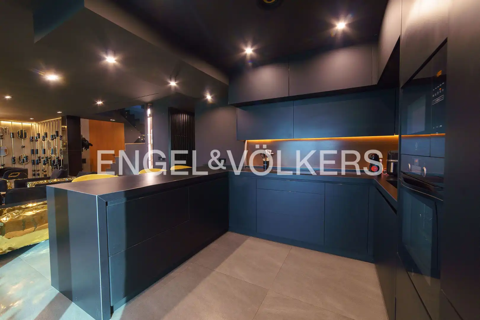 Cocina de Casa o chalet en venta en Sanlúcar de Barrameda con Aire acondicionado, Calefacción y Jardín privado