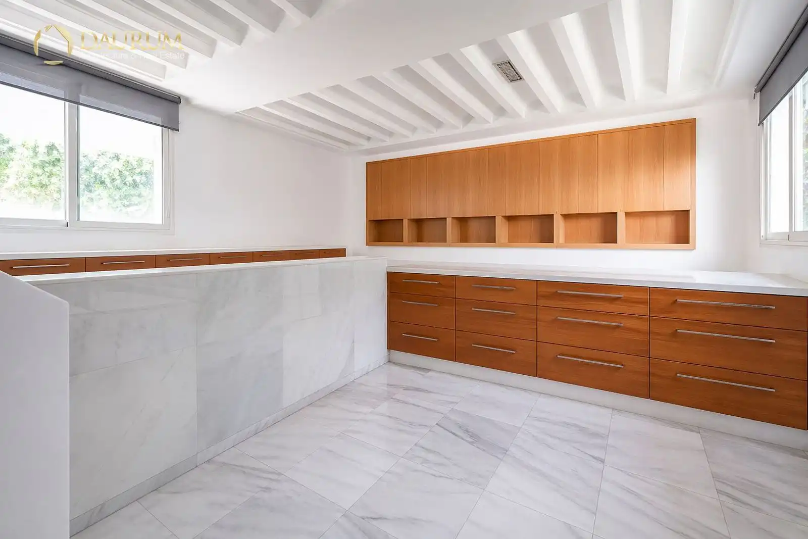 Cuina de Casa o xalet en venda en Sevilla amb Aire condicionat, Calefacció i Terrassa