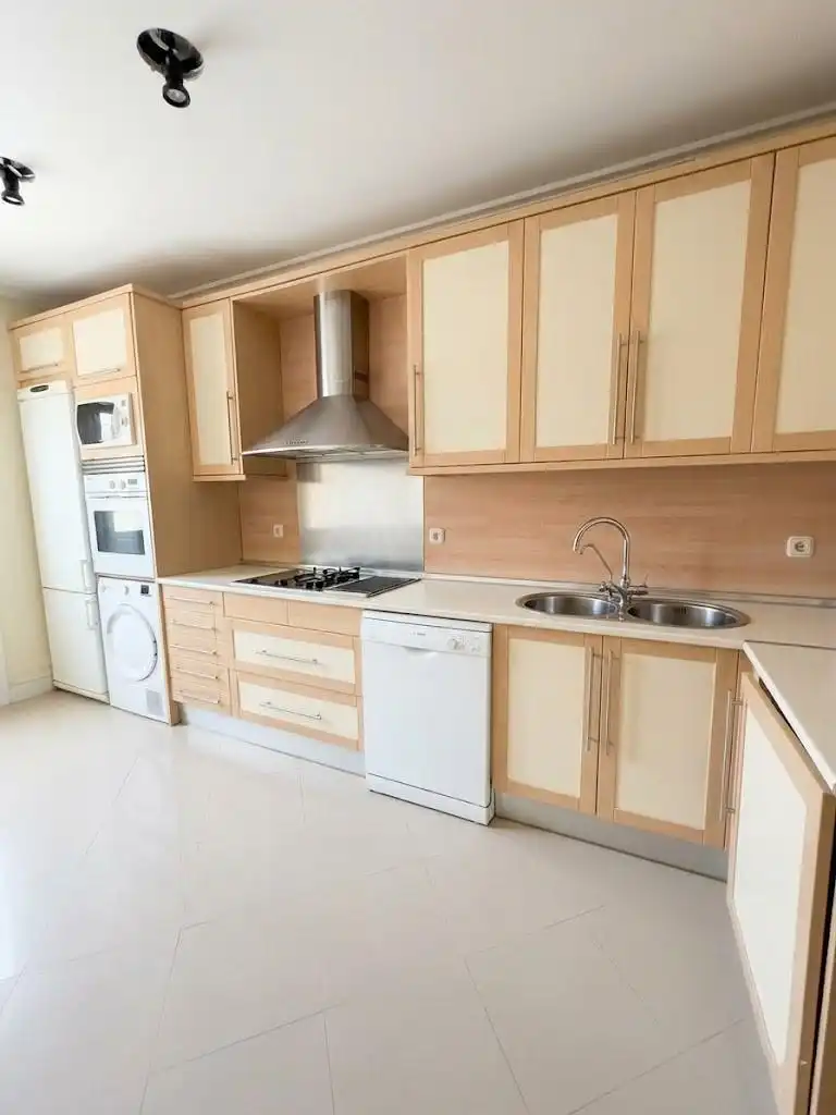 Cuina de Pis en venda en Málaga amb Aire condicionat, Terrassa i Traster