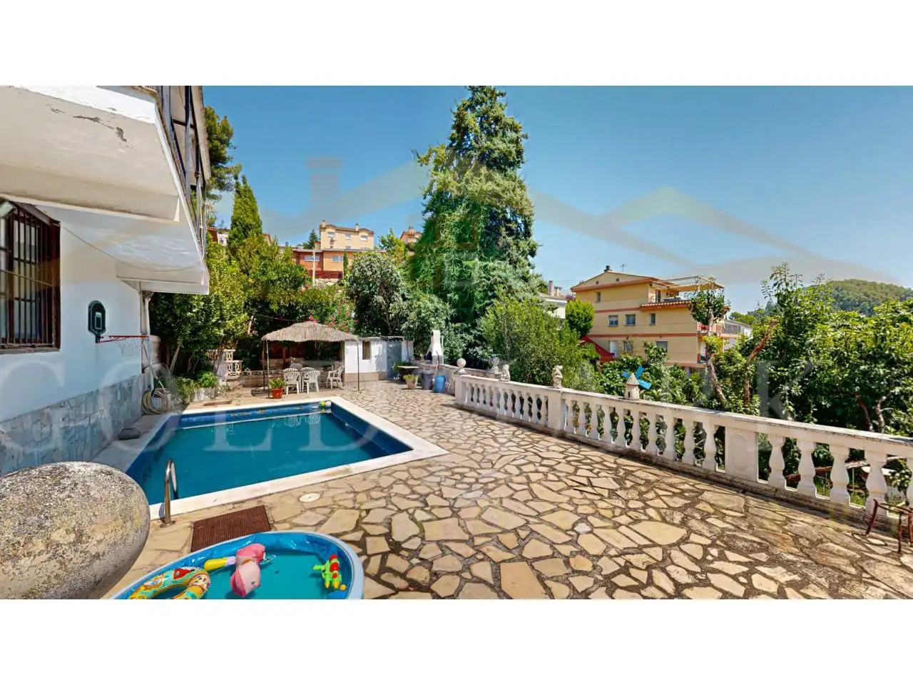 Piscina de Casa o xalet en venda en Corbera de Llobregat amb Calefacció, Jardí privat i Terrassa