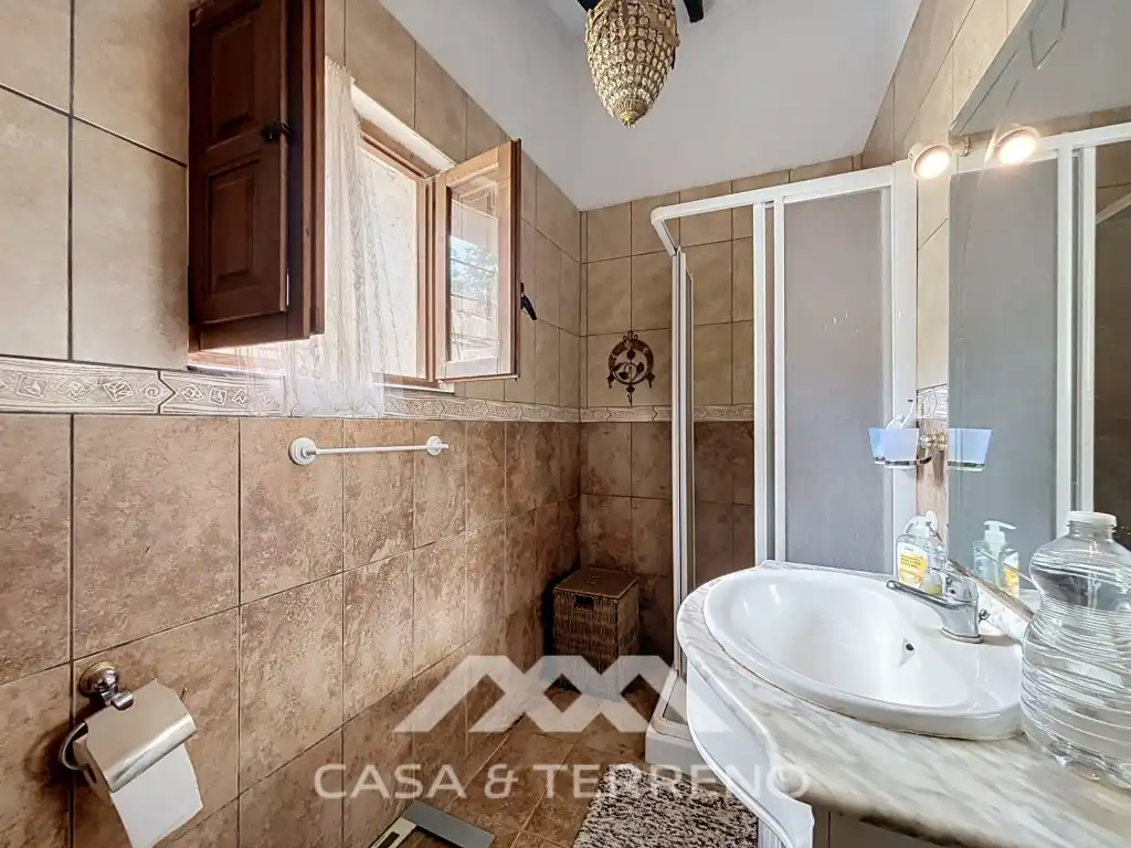 Badezimmer von Haus zum Verkauf in Vélez-Málaga mit Klimaanlage und Terrasse