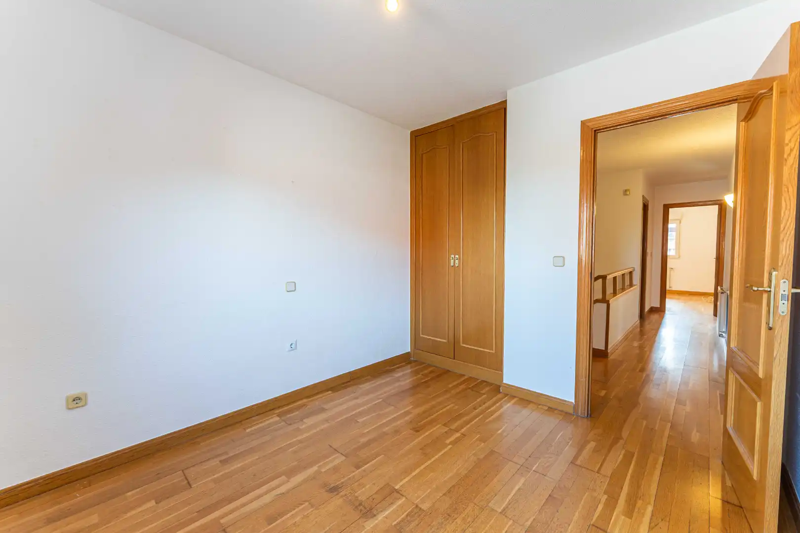Casa adosada en venta en Las Rozas de Madrid con Calefacción, Jardín privado y Parquet