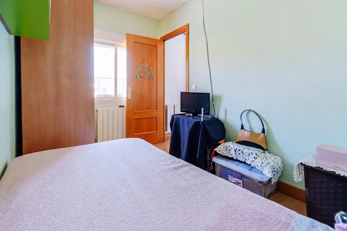 Bedroom of Flat for sale in Madrid  with Heating, Terrace and Balcony