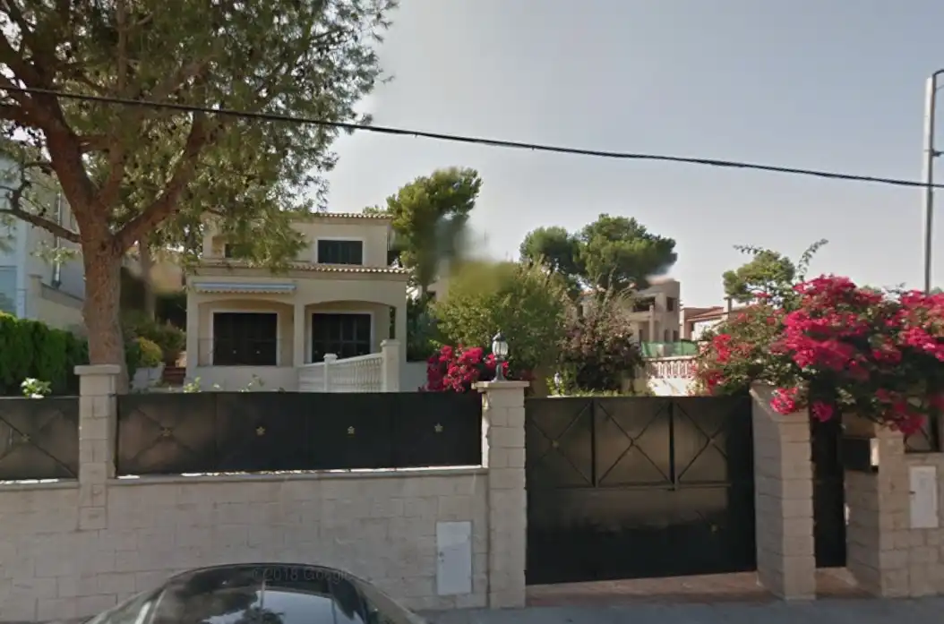 Vista exterior de Casa o xalet en venda en Calvià amb Jardí privat, Terrassa i Piscina