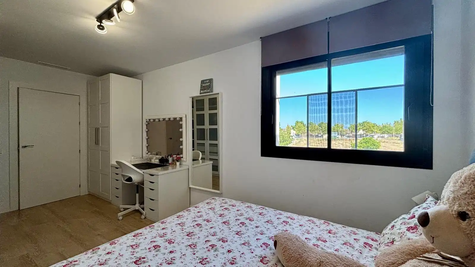 Habitación de Casa adosada en venta en Torre-Pacheco con Aire acondicionado, Calefacción y Terraza