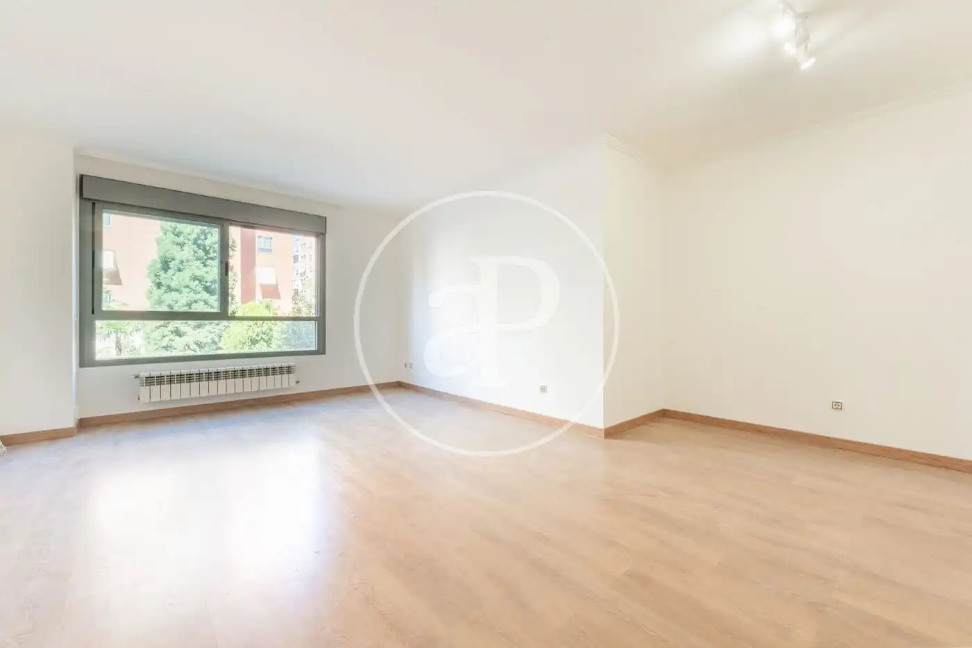 Piso con piscina en venta en C. de Eros, imagen 3