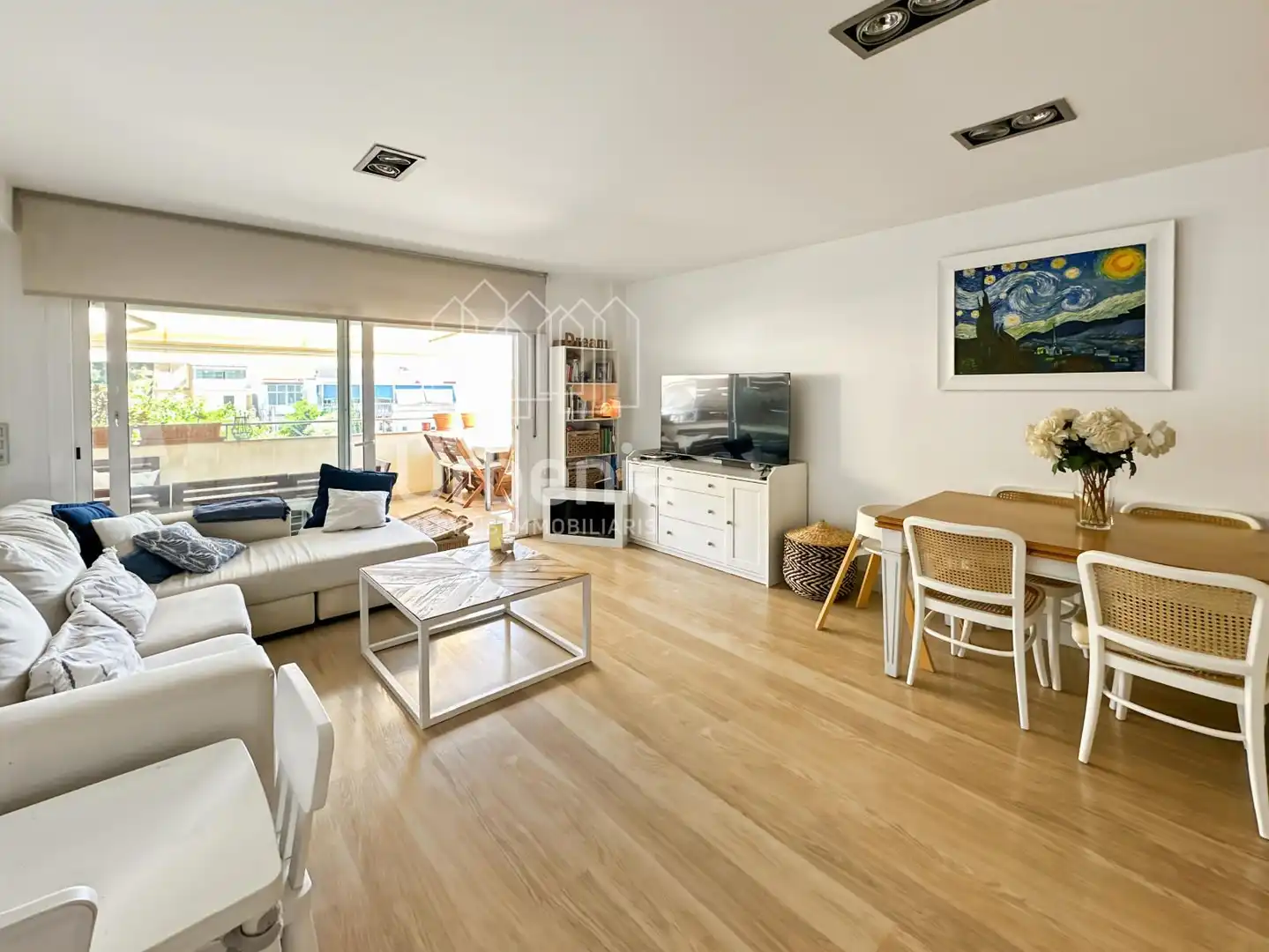 Living room of Flat for sale in Arenys de Mar  with Air Conditioner, Heating and Terrace