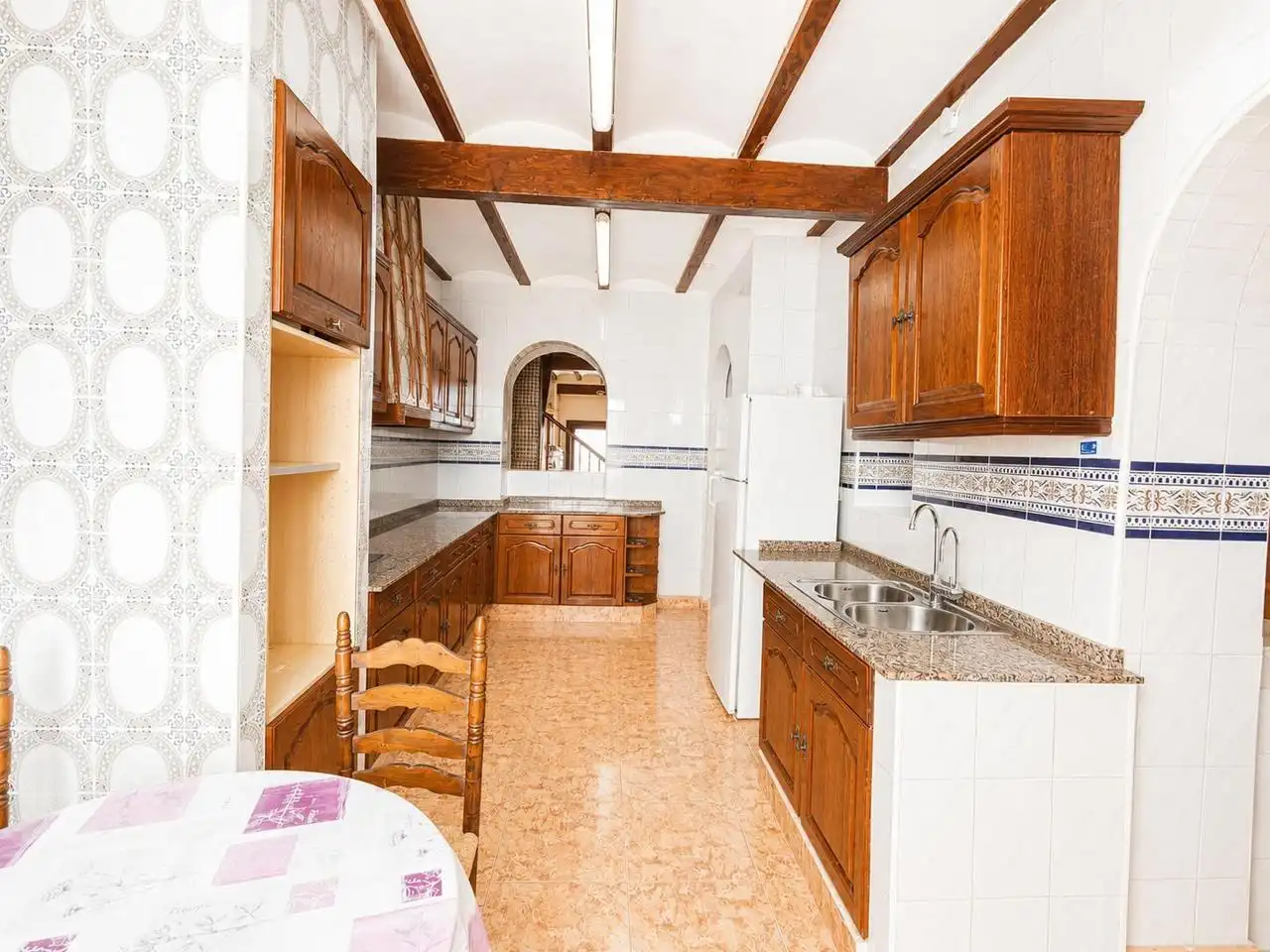 Cuina de Casa o xalet en venda en Oliva amb Jardí privat, Terrassa i Traster