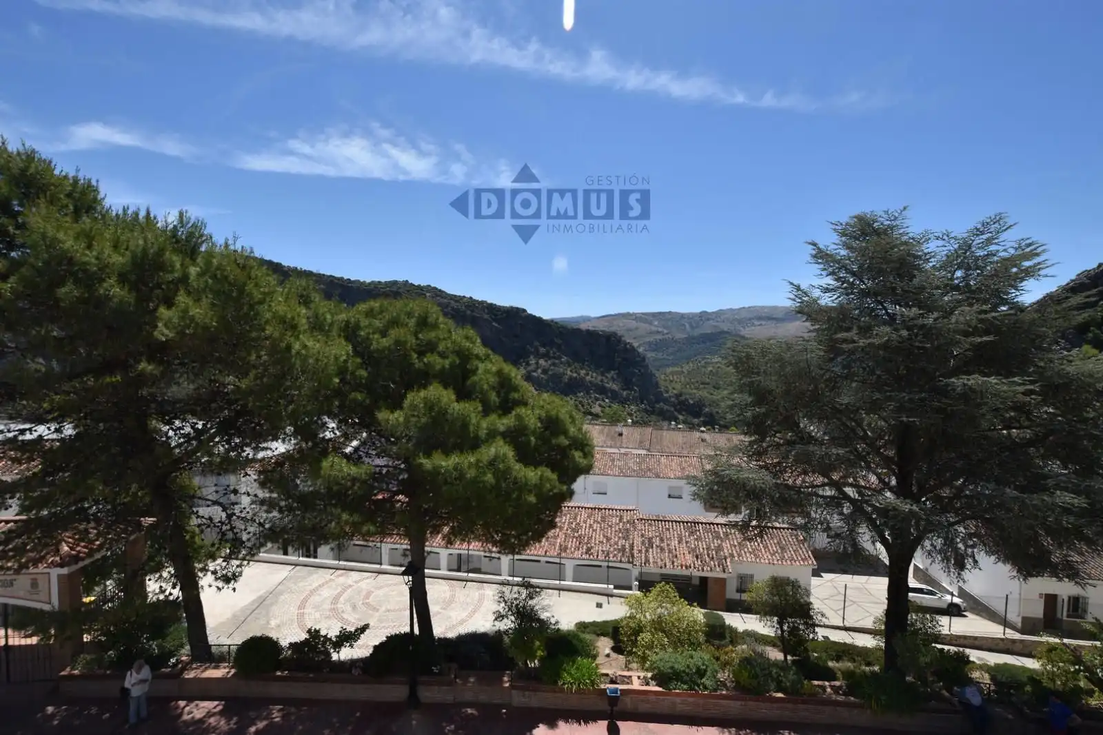 Vista exterior de Pis en venda en Montejaque amb Terrassa i Moblat